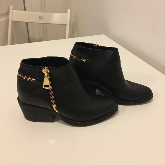SENSO Quail Black Booties - Picture 2 of 5